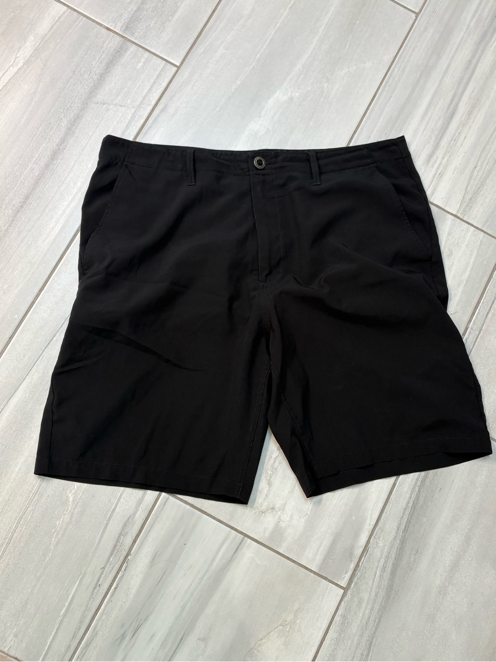 Volcom Men's Black Flat-Front Stretch Shorts